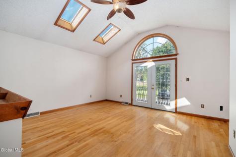 30 Ivaloo Avenue Albany NY 12203
