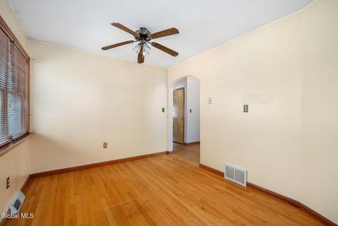 30 Ivaloo Avenue Albany NY 12203