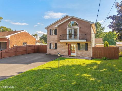 30 Ivaloo Avenue Albany NY 12203