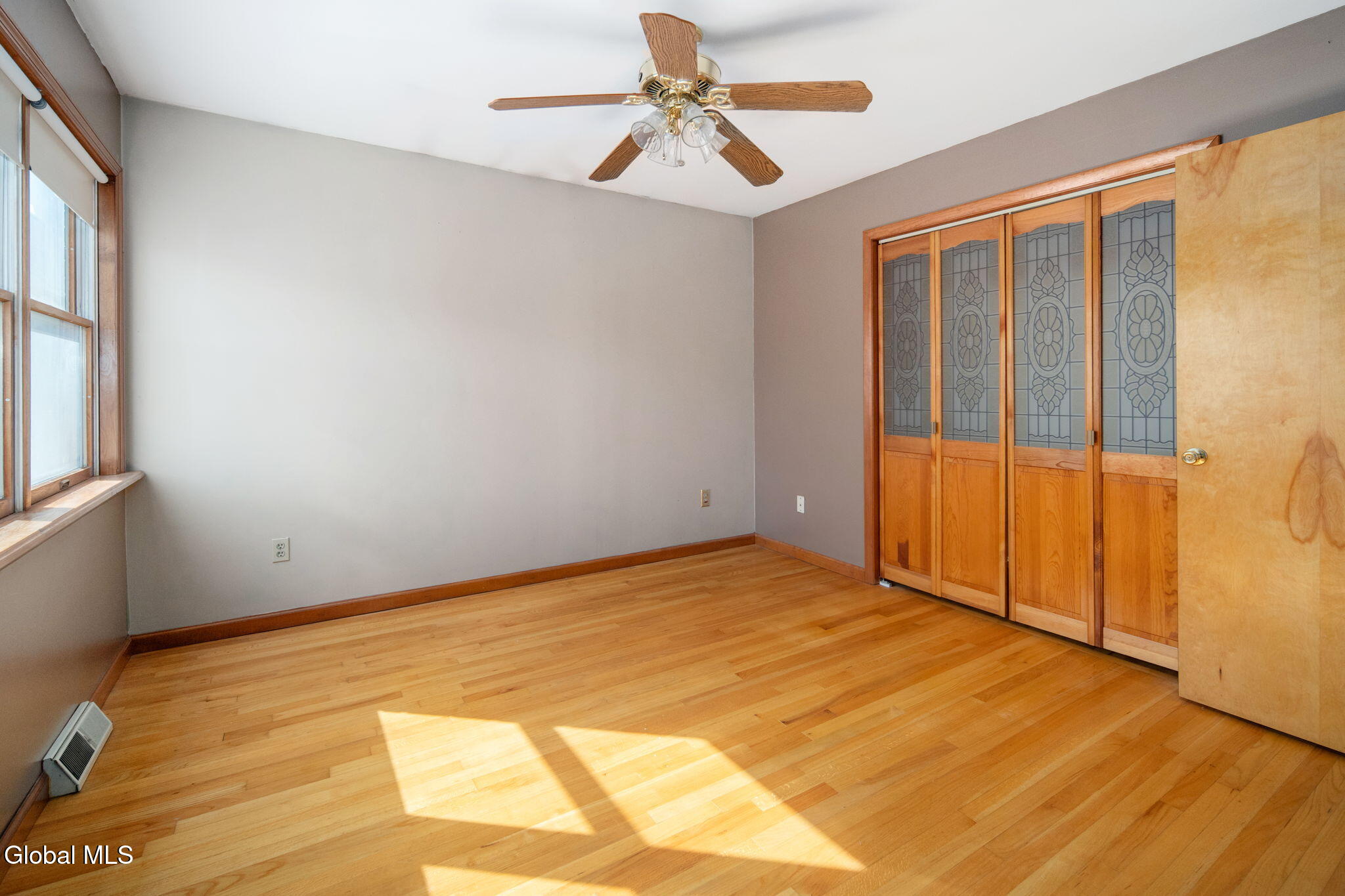 30 Ivaloo Avenue Albany NY 12203