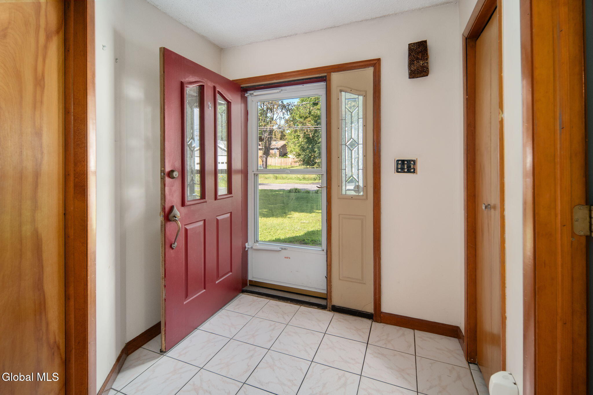 30 Ivaloo Avenue Albany NY 12203
