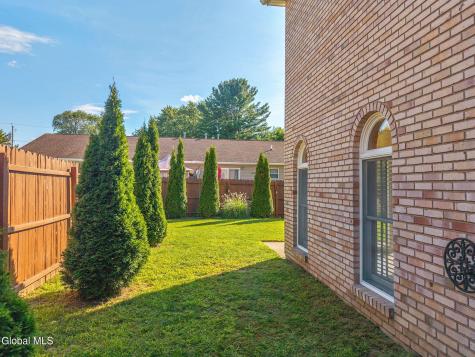 30 Ivaloo Avenue Albany NY 12203