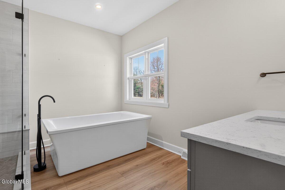 279 Bender Lane Glenmont NY 12077