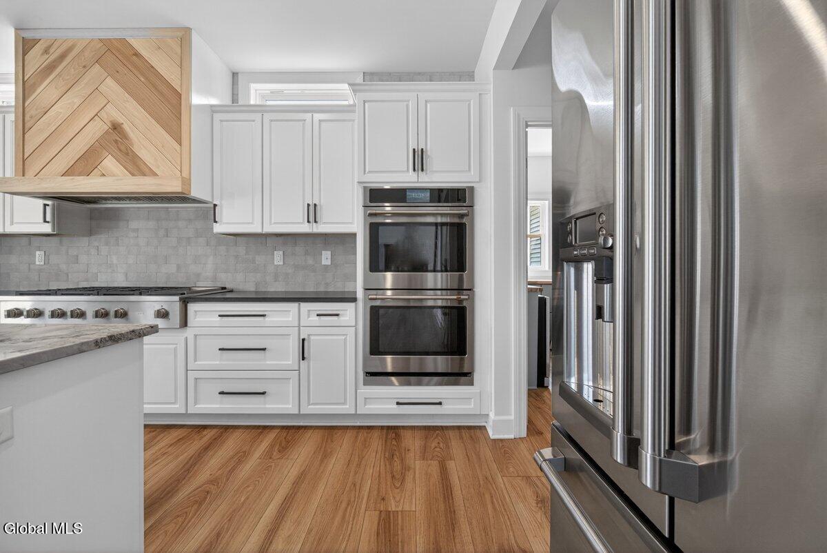 279 Bender Lane Glenmont NY 12077