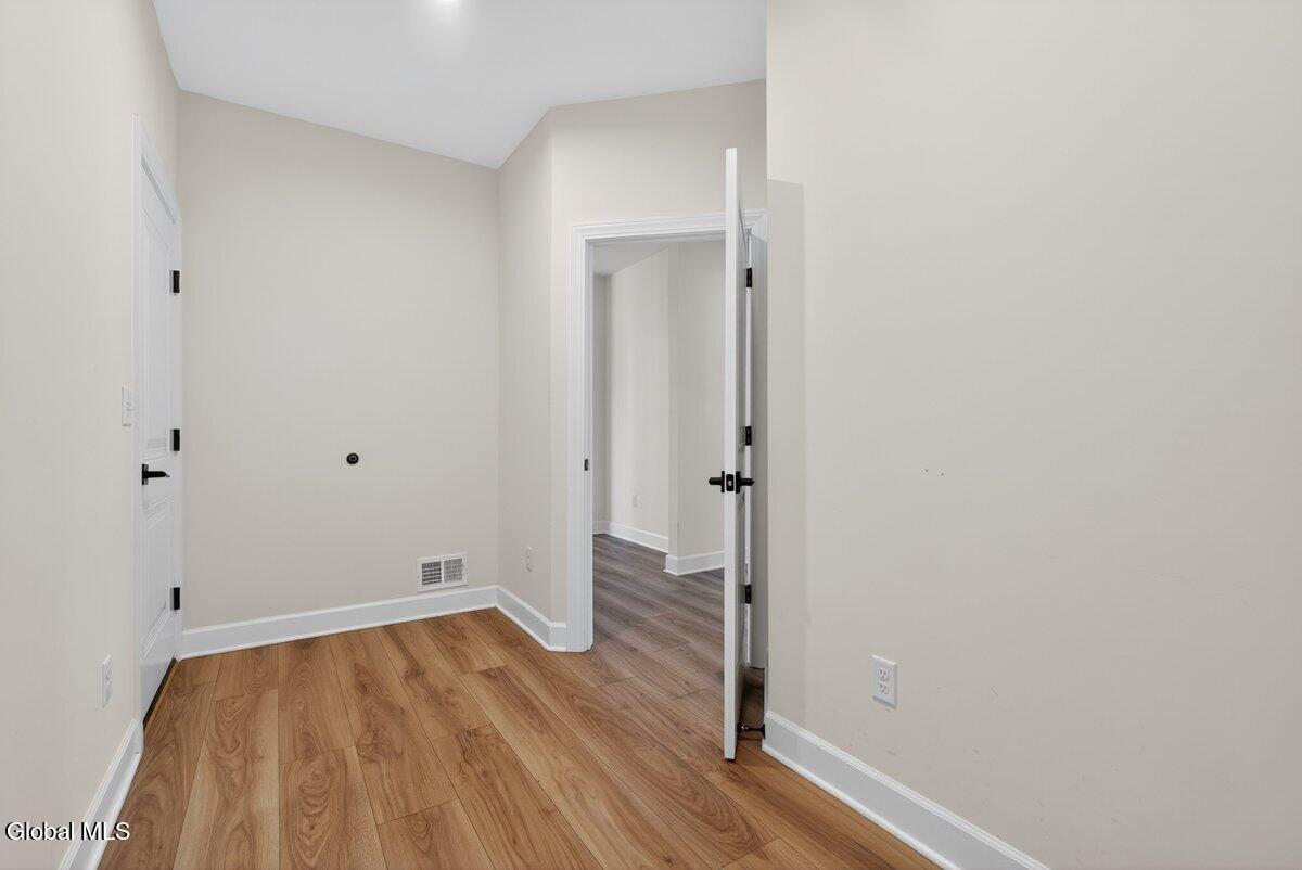 279 Bender Lane Glenmont NY 12077
