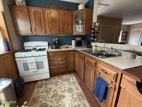 1948 State Highway 5s Amsterdam NY 12010