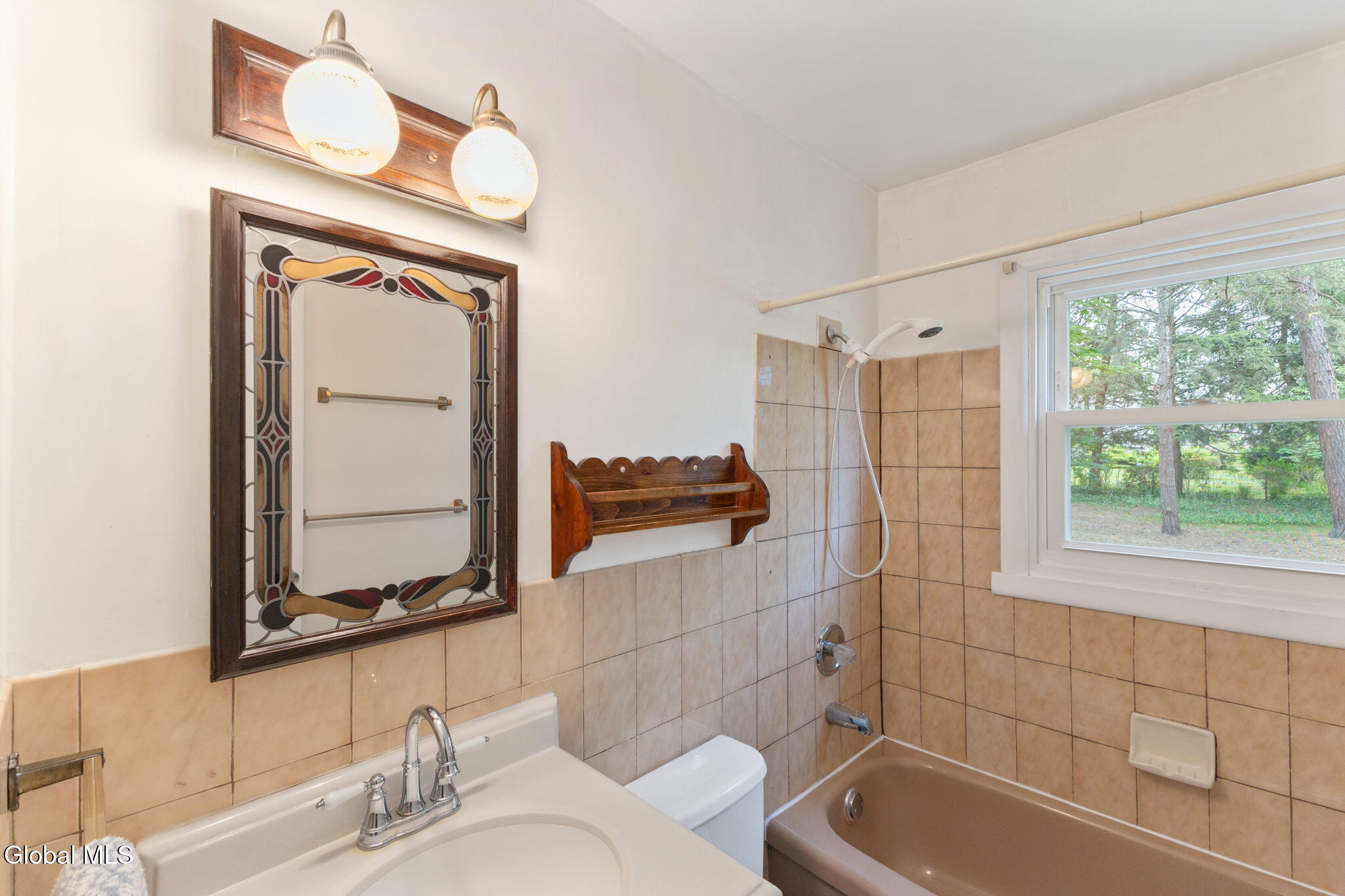 2736 Maida Lane Schenectady NY 12306