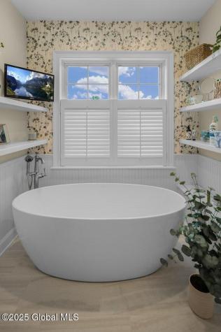 16 Saratoga Farm Road Malta NY 12020