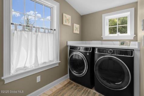 16 Saratoga Farm Road Malta NY 12020