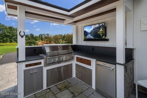 16 Saratoga Farm Road Malta NY 12020