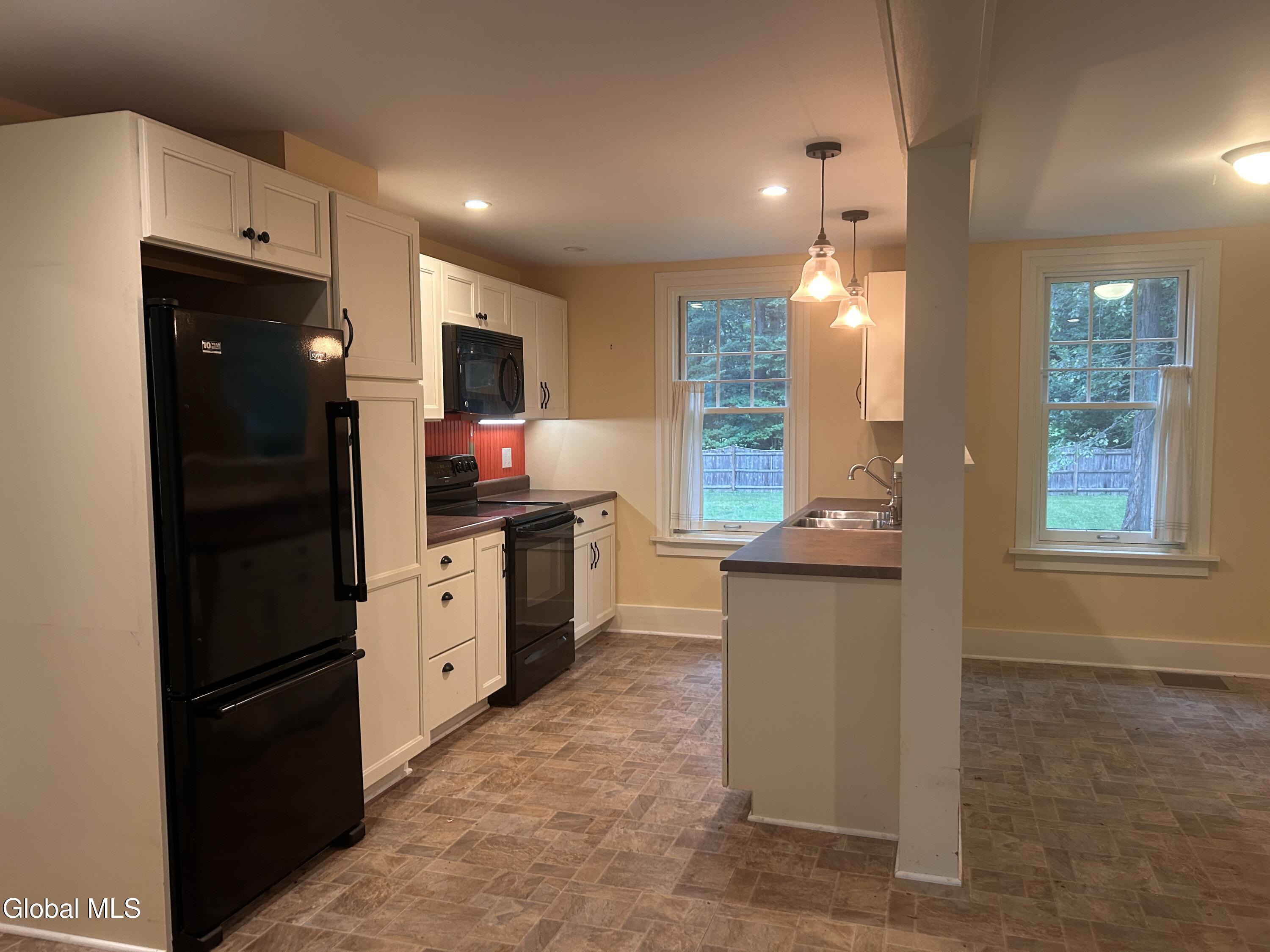 947 Charlton Road Charlton NY 12302