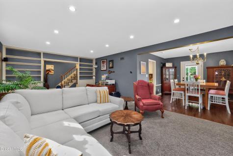 42 Buckingham Drive Albany NY 12208
