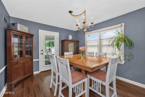 42 Buckingham Drive Albany NY 12208