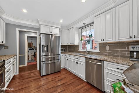 42 Buckingham Drive Albany NY 12208