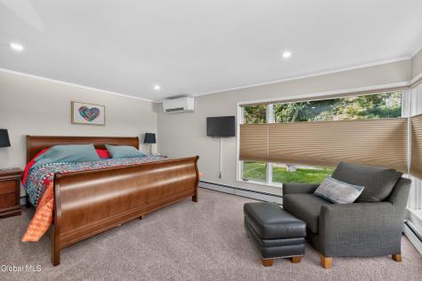 42 Buckingham Drive Albany NY 12208