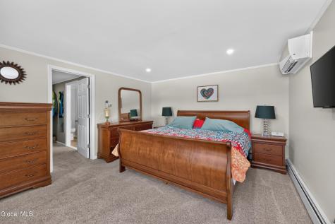42 Buckingham Drive Albany NY 12208