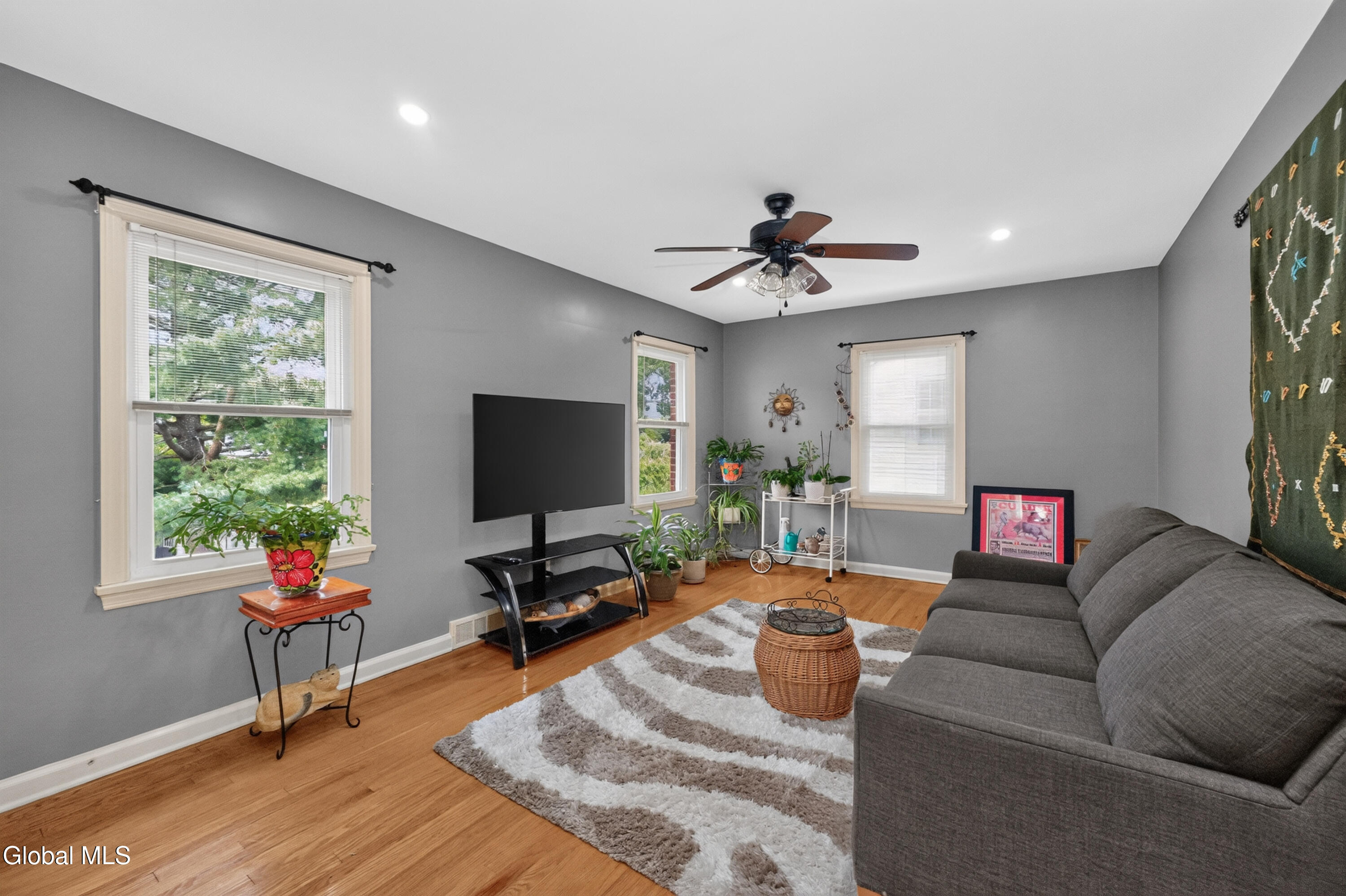 42 Buckingham Drive Albany NY 12208