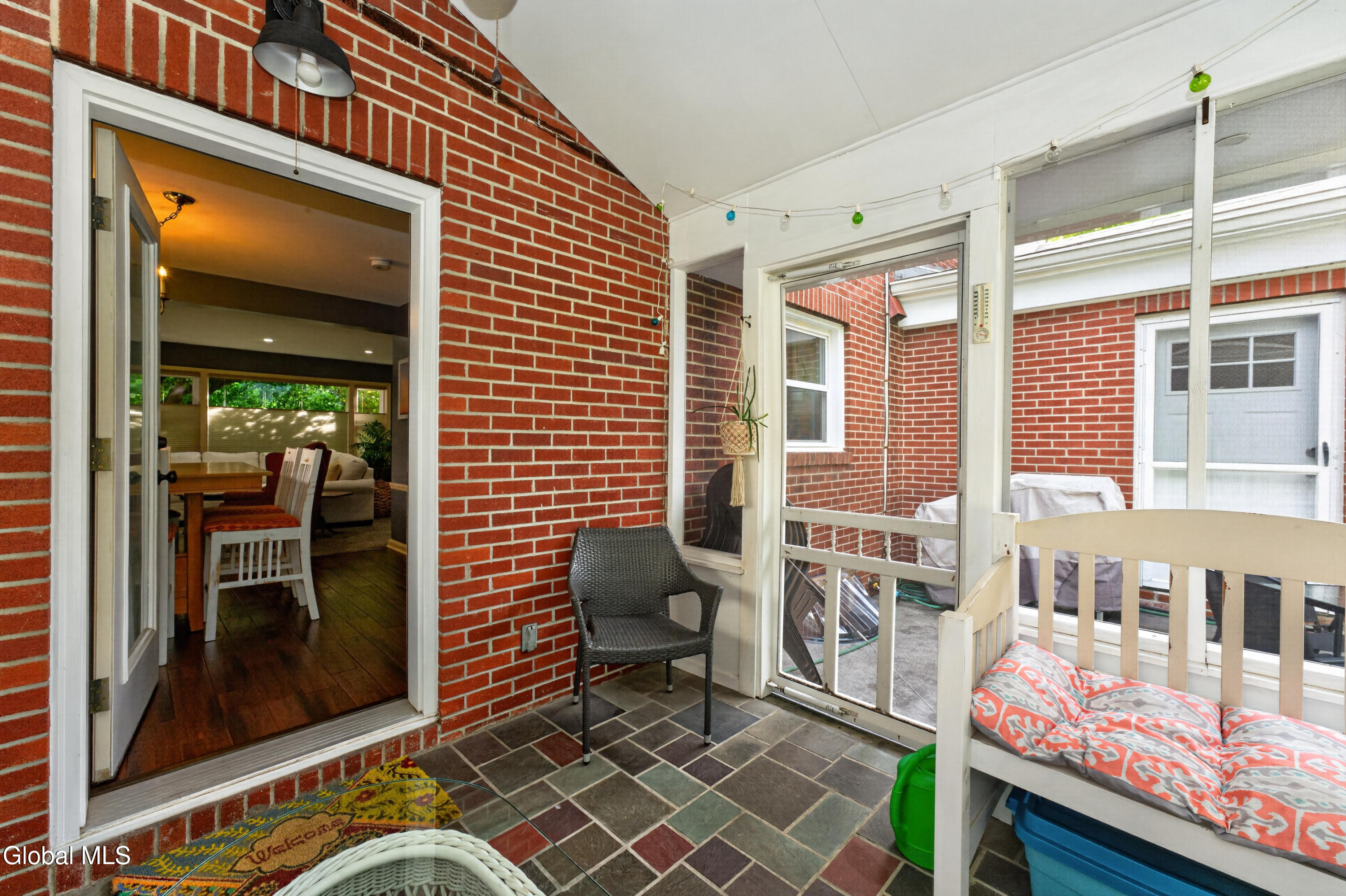 42 Buckingham Drive Albany NY 12208