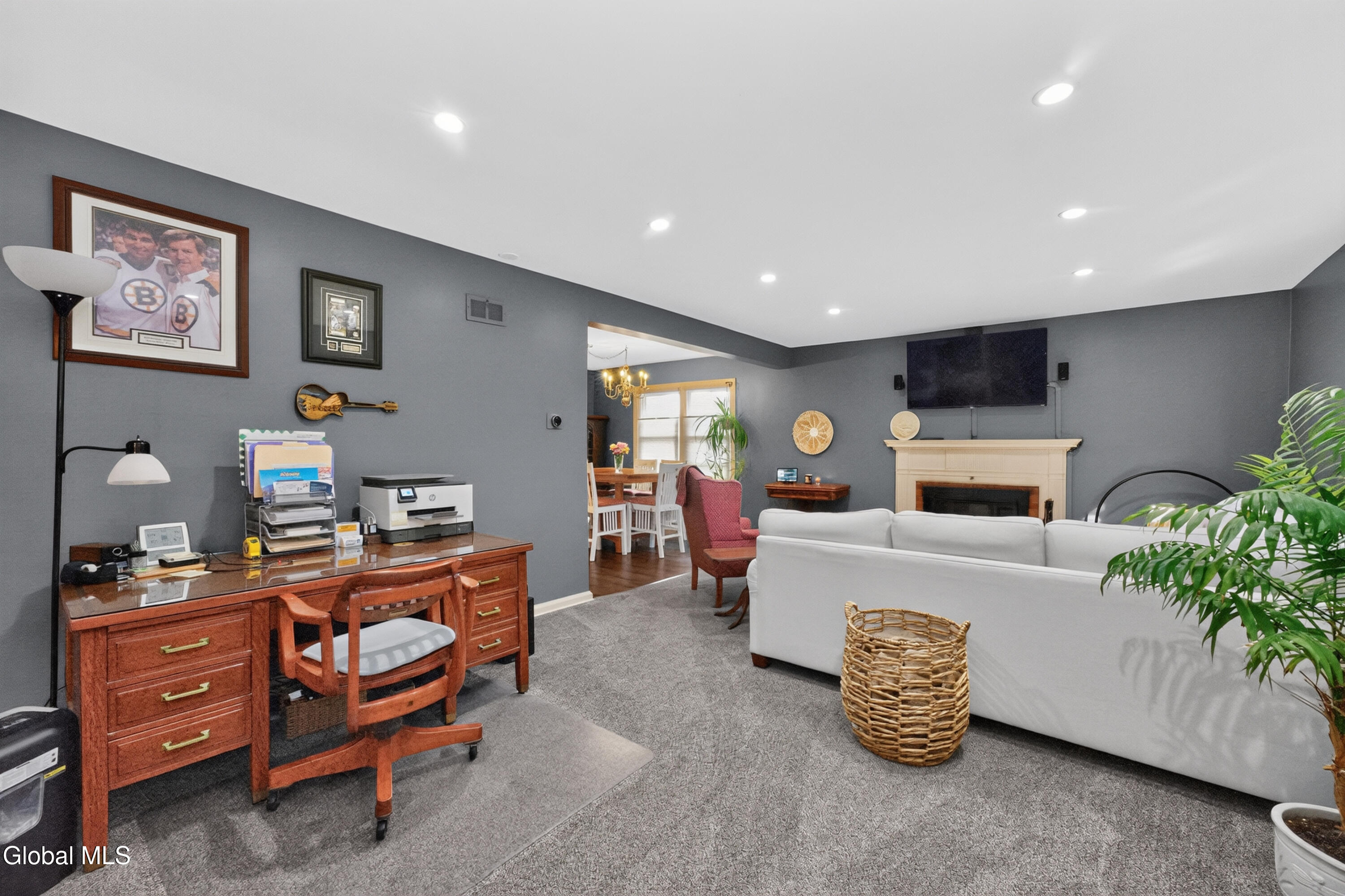 42 Buckingham Drive Albany NY 12208