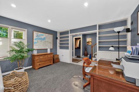 42 Buckingham Drive Albany NY 12208