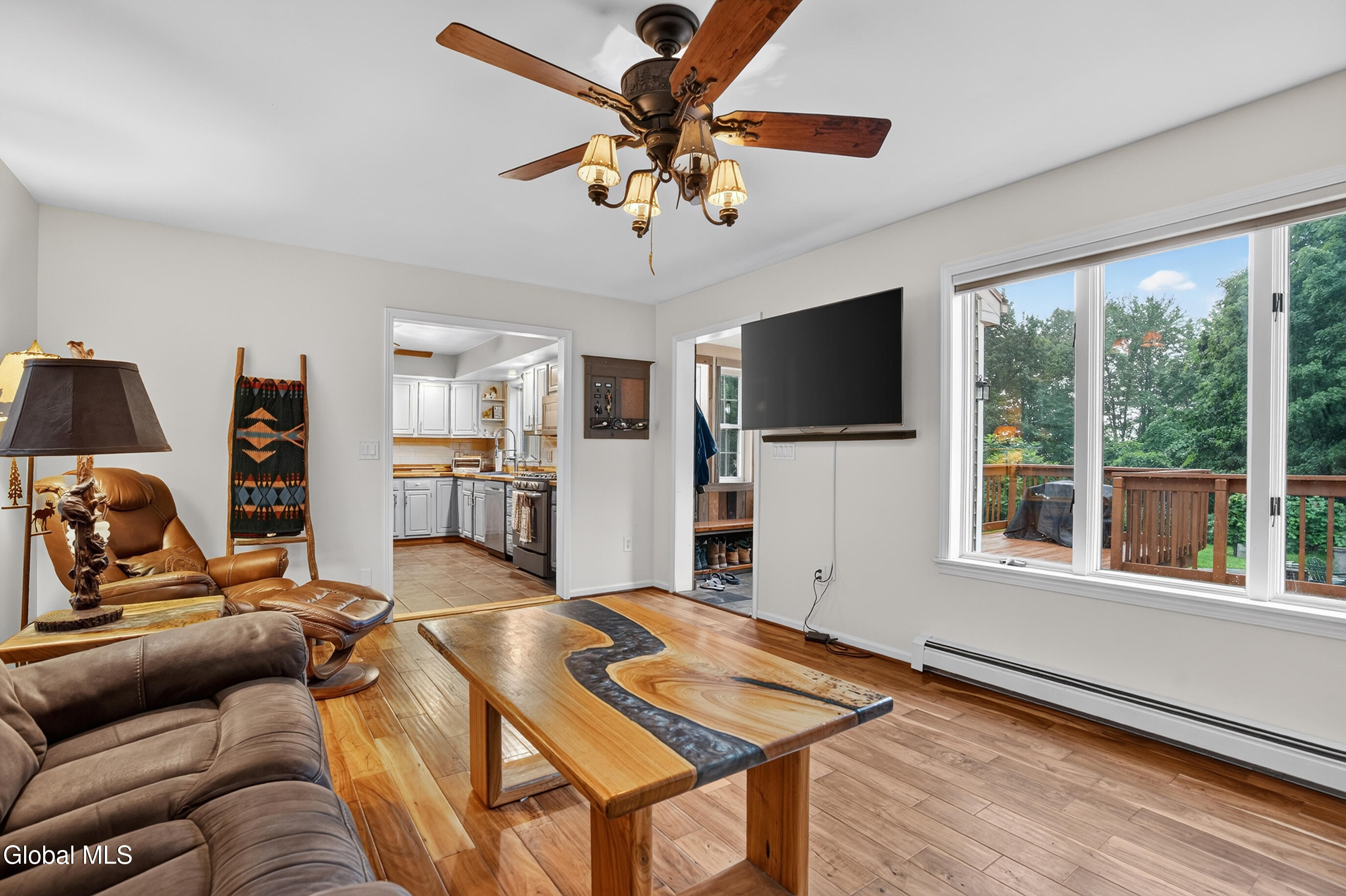 303 N Pole Road Melrose NY 12121