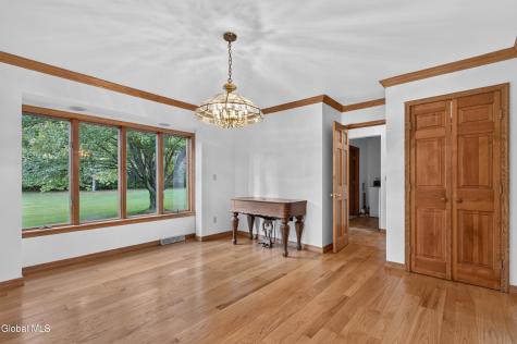 1276 Upper Gregg Road Schenectady NY 12306