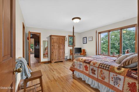 1276 Upper Gregg Road Schenectady NY 12306