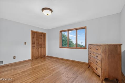 1276 Upper Gregg Road Schenectady NY 12306