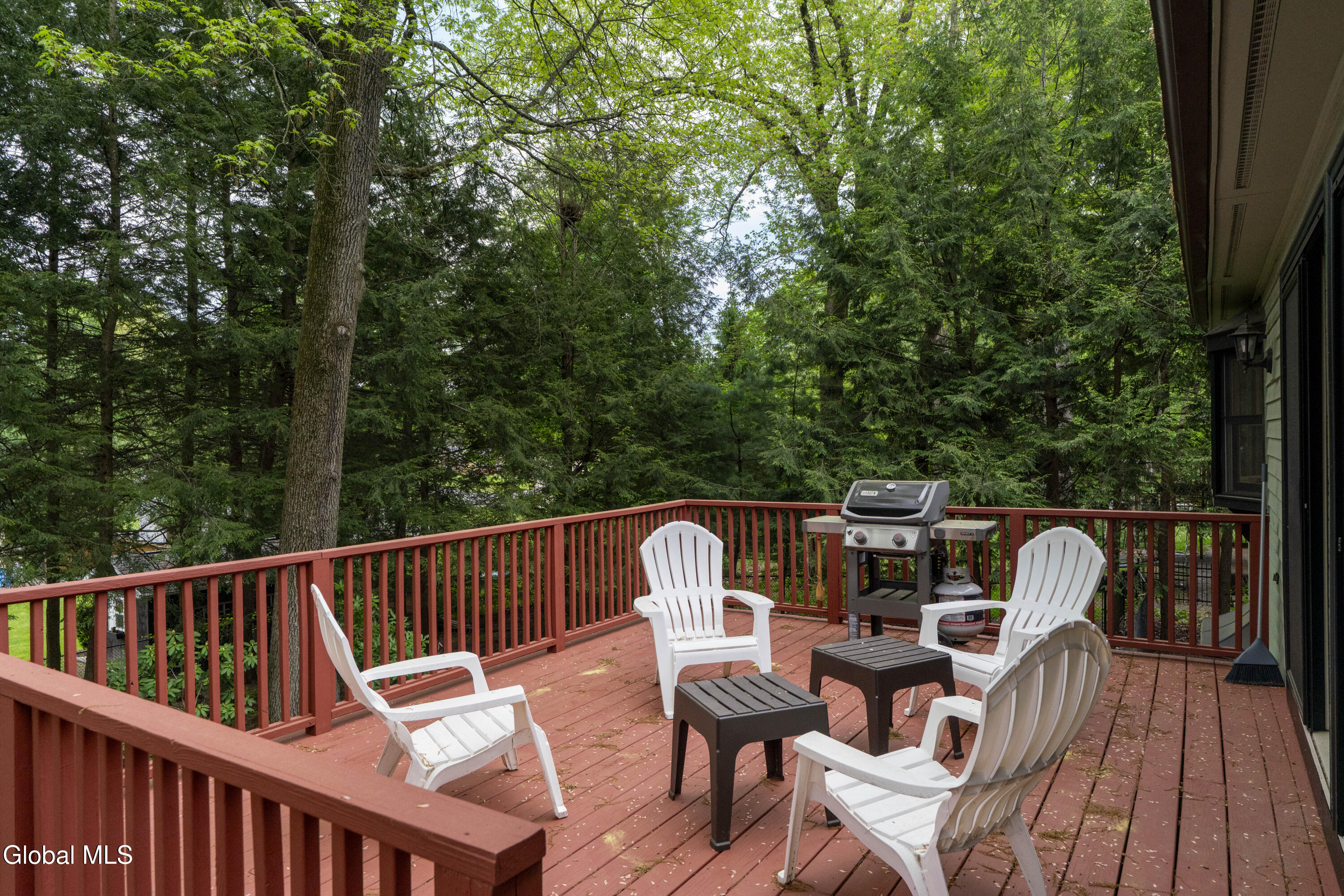 10 Longwood Drive Saratoga Springs NY 12866