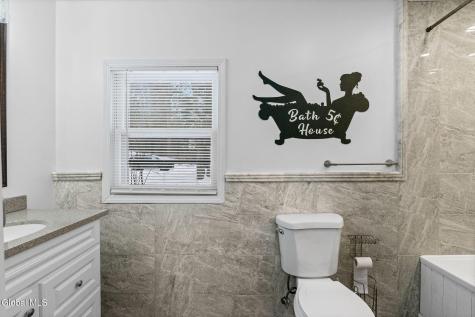 147 Beach Road Halfmoon NY 12065