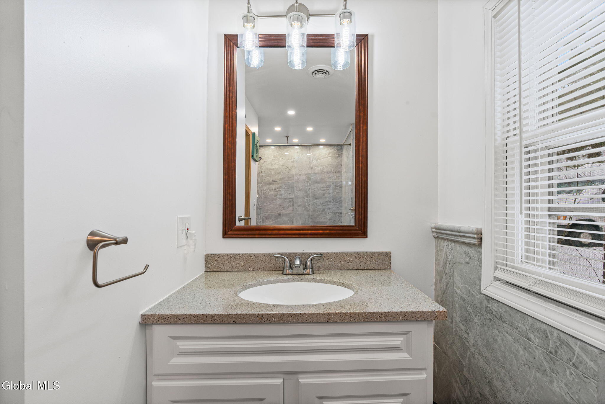 147 Beach Road Halfmoon NY 12065