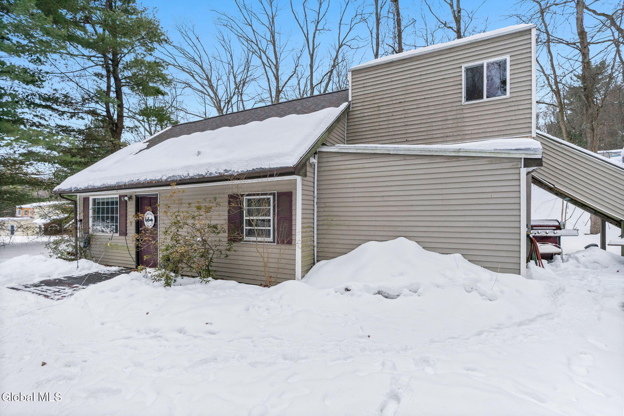 147 Beach Road Halfmoon NY 12065