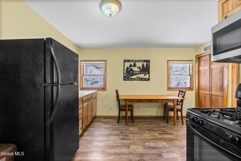 147 Beach Road Halfmoon NY 12065