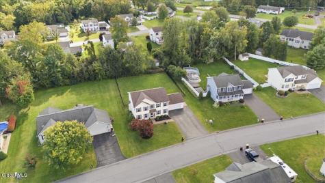 10 Cavalry Course Mechanicville NY 12118