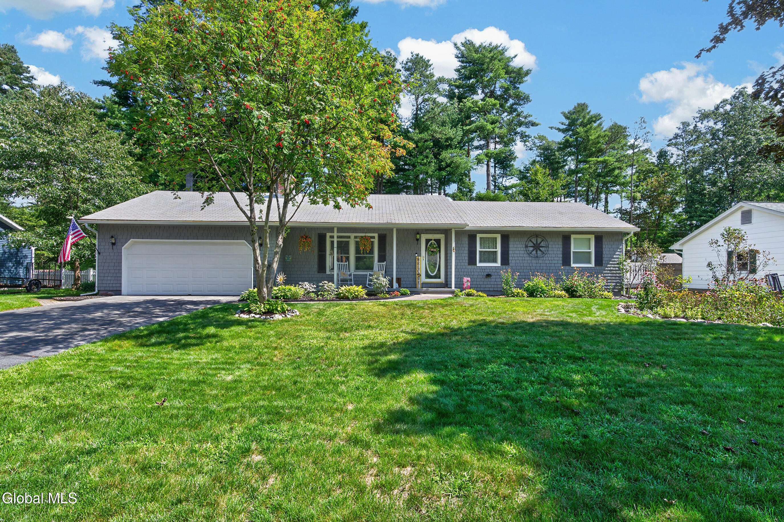 17 Crownwood Lane Queensbury NY 12804