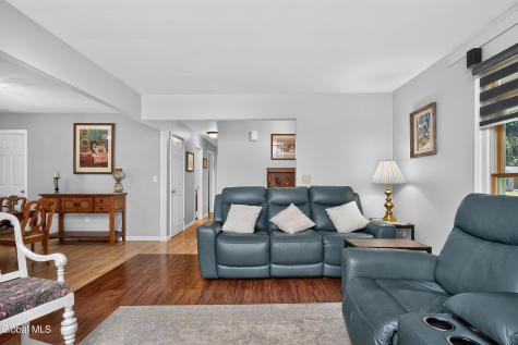 17 Crownwood Lane Queensbury NY 12804
