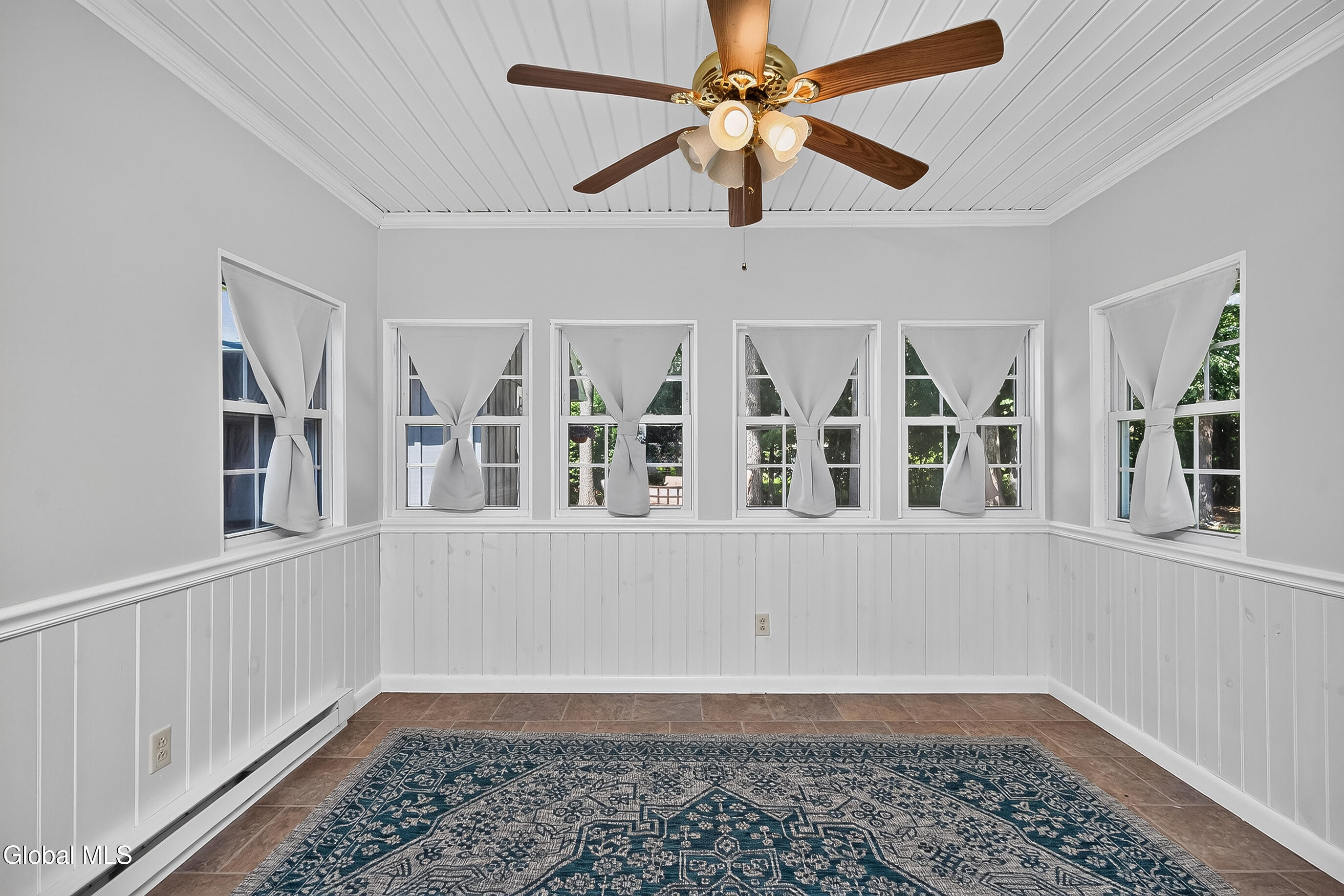 17 Crownwood Lane Queensbury NY 12804