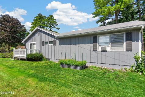 17 Crownwood Lane Queensbury NY 12804