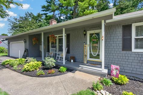 17 Crownwood Lane Queensbury NY 12804