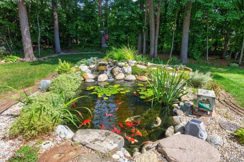 17 Crownwood Lane Queensbury NY 12804