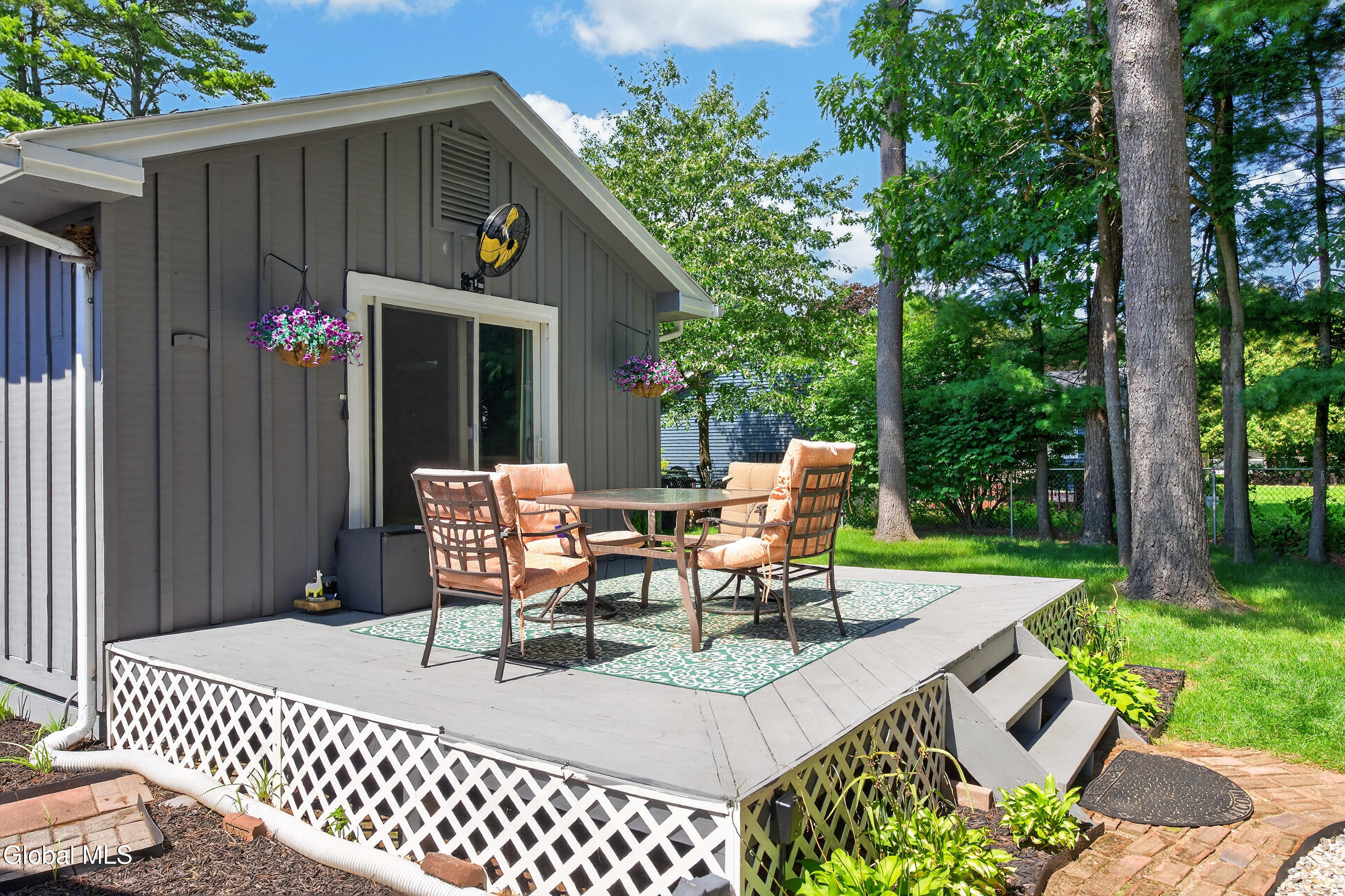17 Crownwood Lane Queensbury NY 12804