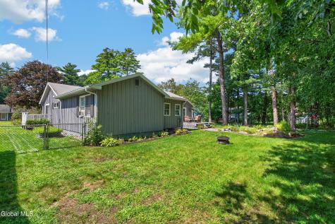 17 Crownwood Lane Queensbury NY 12804