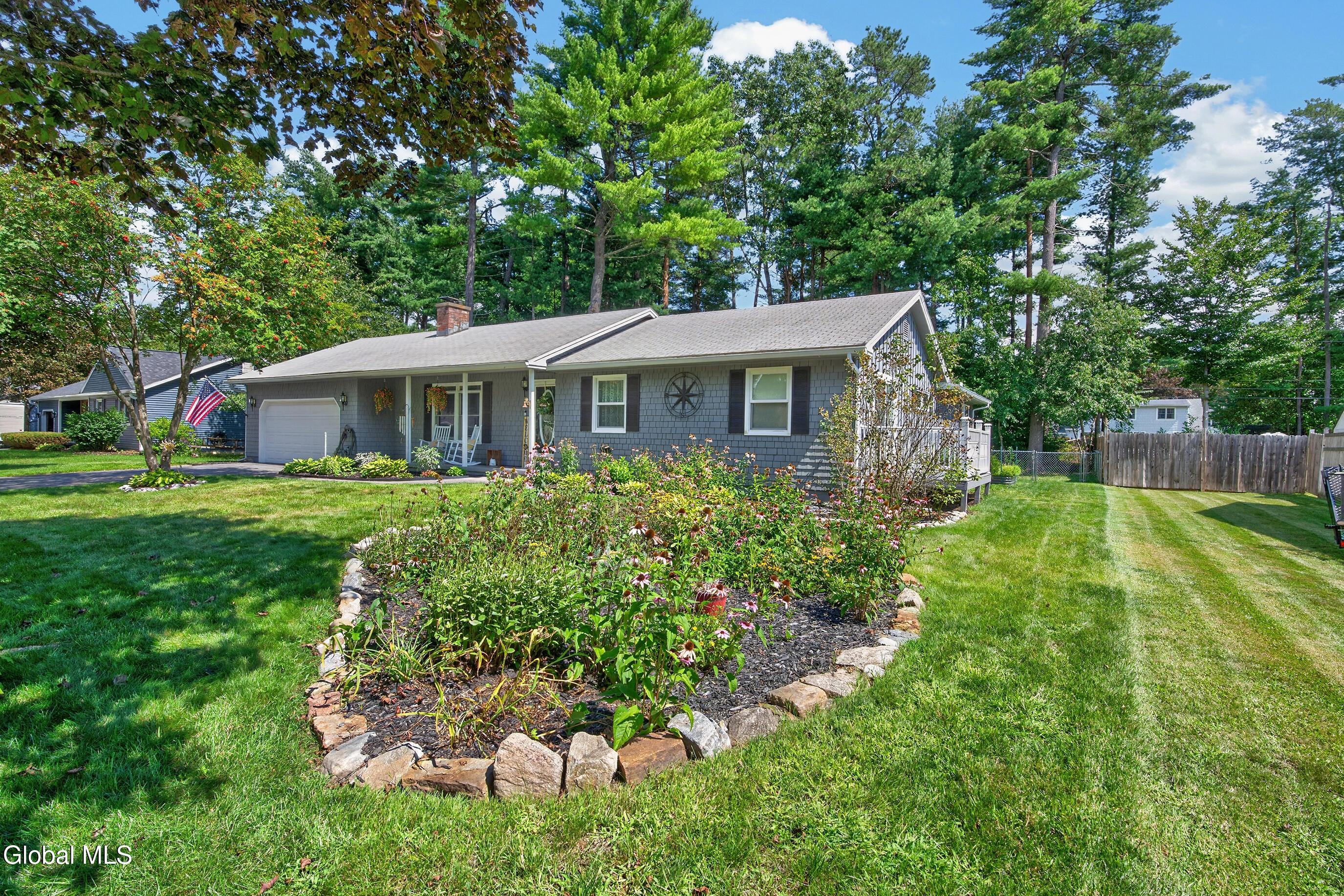 17 Crownwood Lane Queensbury NY 12804
