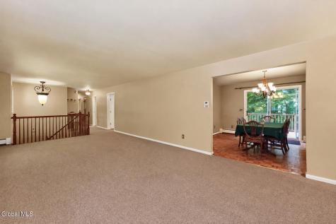 9 Meadow Valley Drive Clifton Park NY 12065