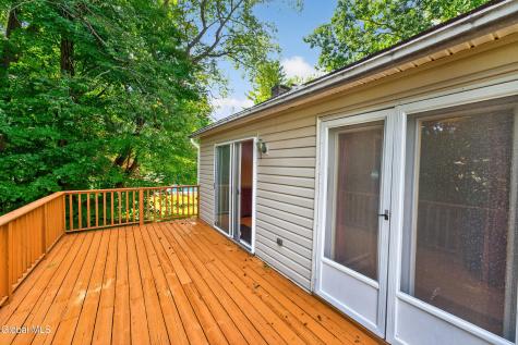 9 Meadow Valley Drive Clifton Park NY 12065