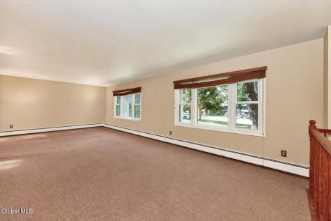 9 Meadow Valley Drive Clifton Park NY 12065