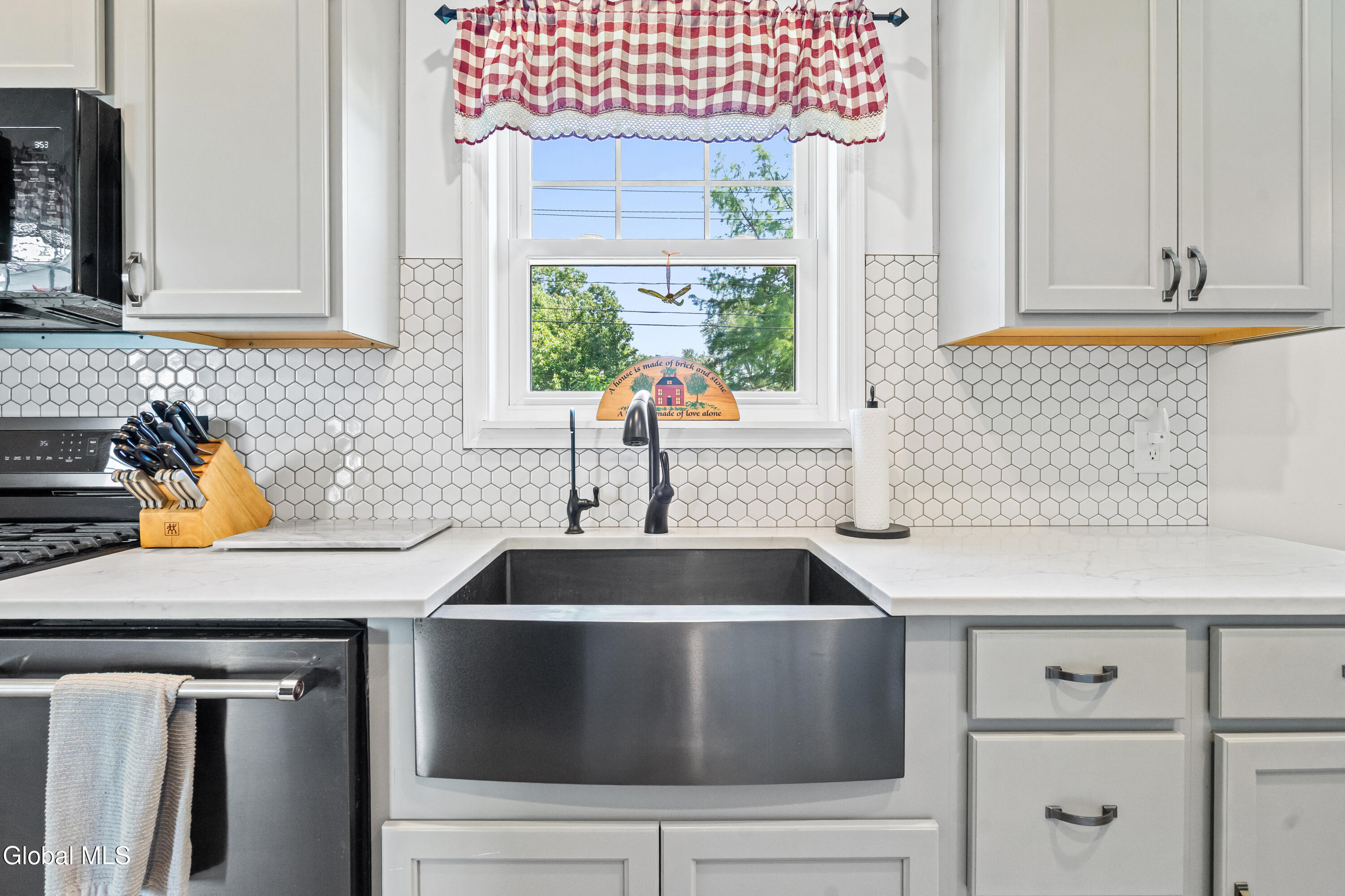 231 Summit Avenue Rensselaer NY 12144