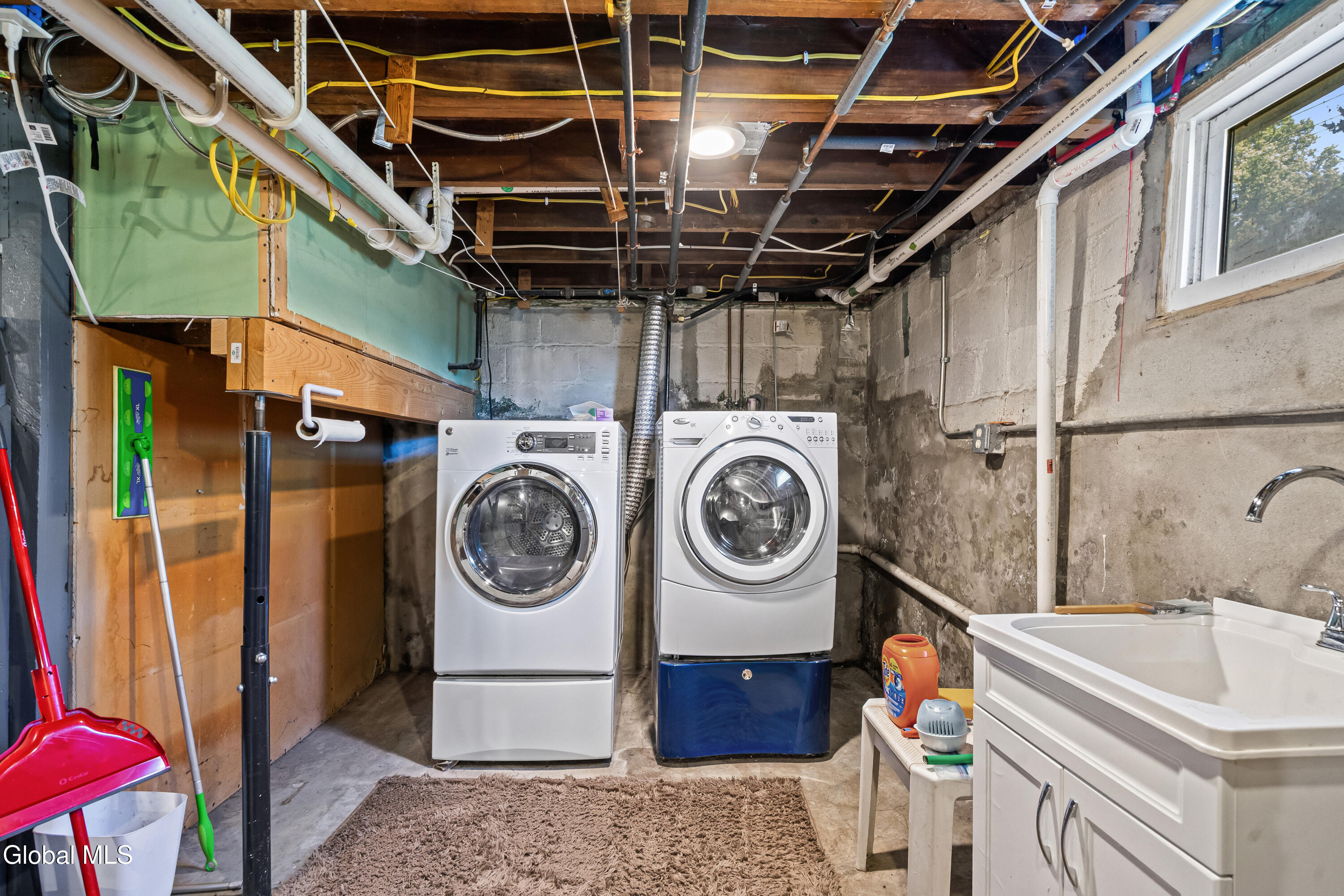 231 Summit Avenue Rensselaer NY 12144
