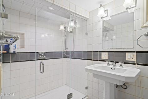 231 Summit Avenue Rensselaer NY 12144