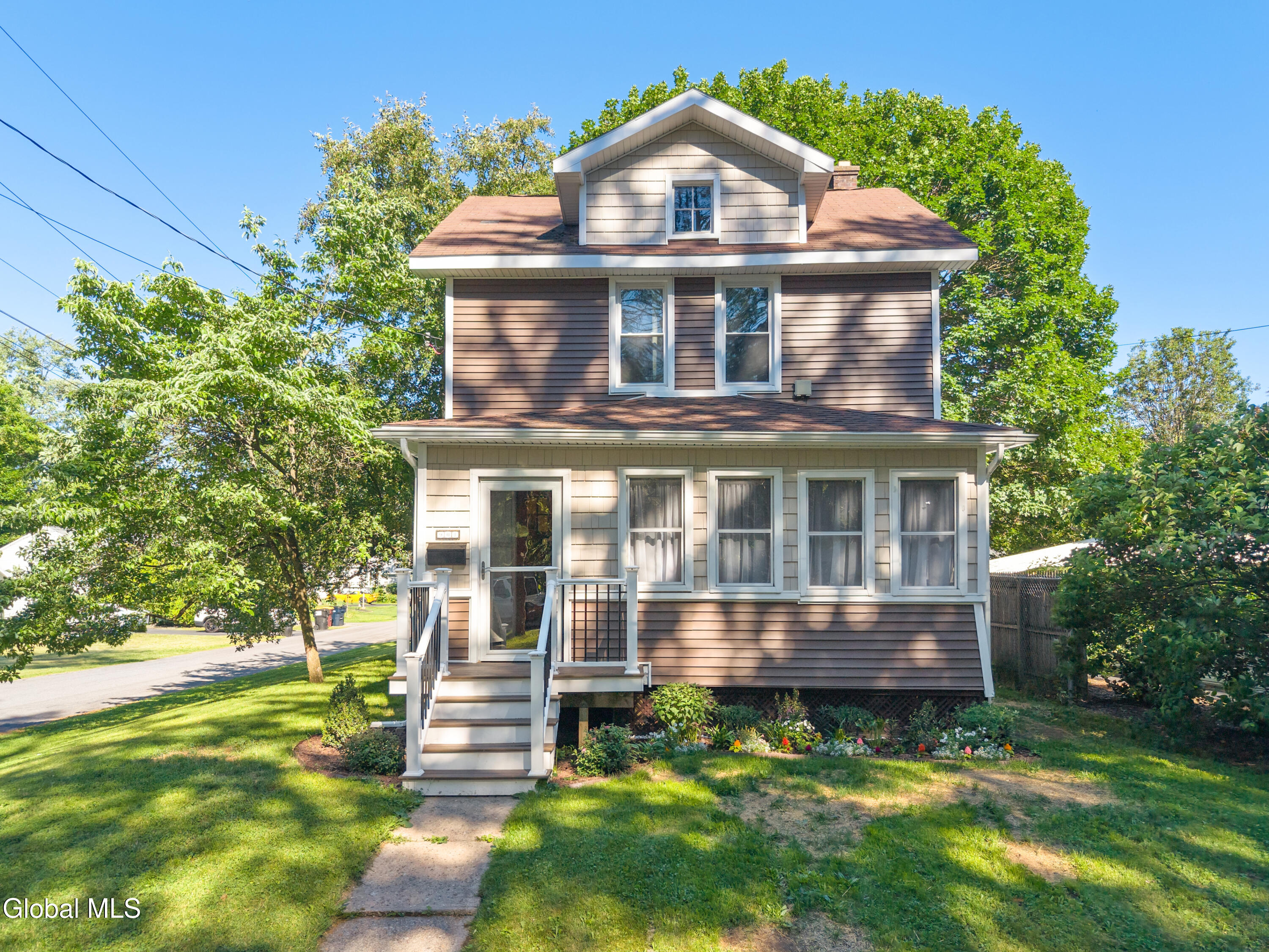 901 S Holmes Street Glenville NY 12302